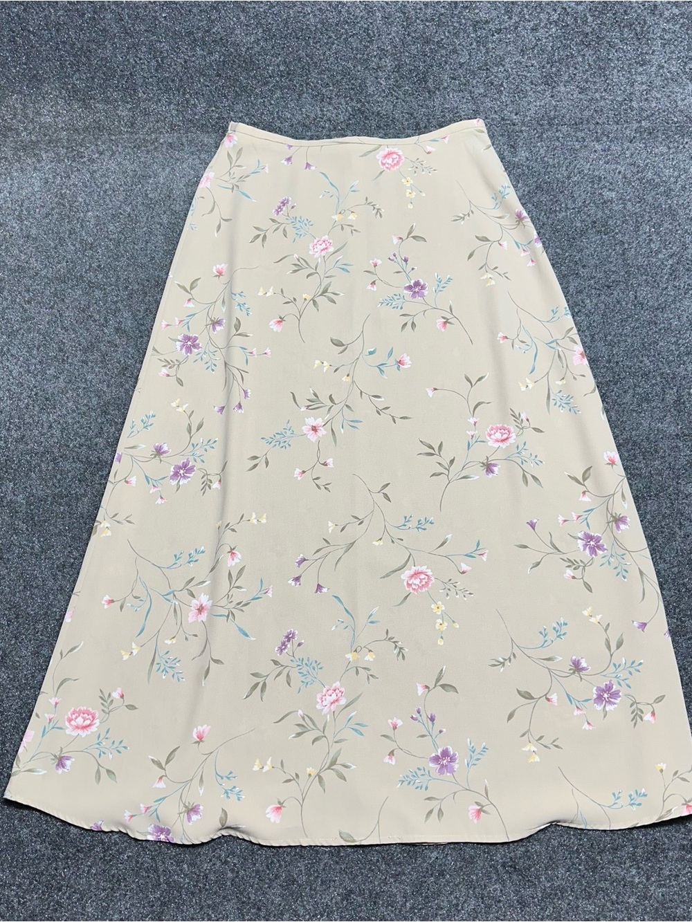 Vintage floral maxi skirt Euro Summer cottagecore neutral pastel feminine 90s